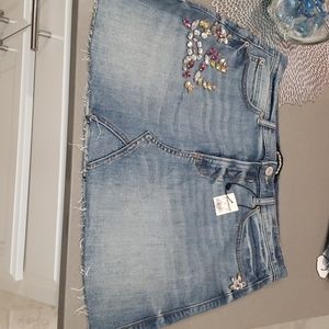 🚨🚨🚨🚨Brand new jeweled women's skirt 🚨🚨🚨🚨